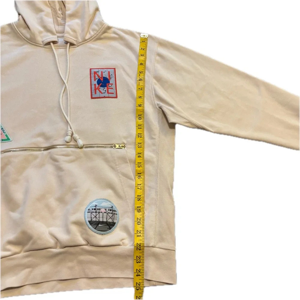 Nike Standard Issue Dri-FIT Multi Patch Hoodie Cream DH7469-219 Mens Small